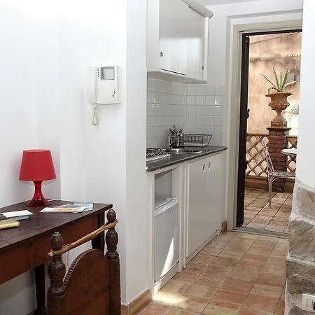 Torre Di Sebastiano Apartment *