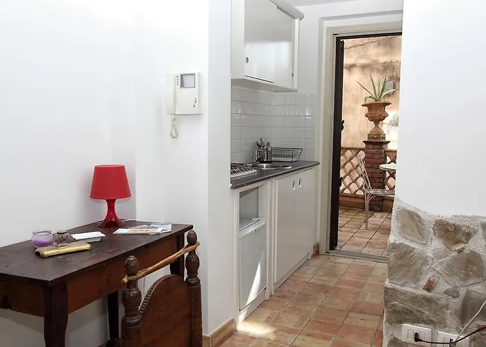 Torre Di Sebastiano Apartmán *